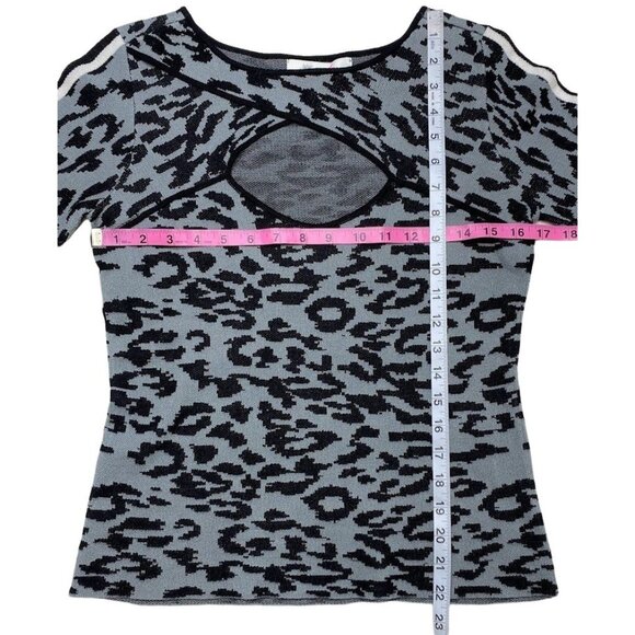 Fever Sweater Top Women's‎ SMALL Gray Black Leopard Cutout Long-Sleeve Soft NEW - Picture 5 of 12